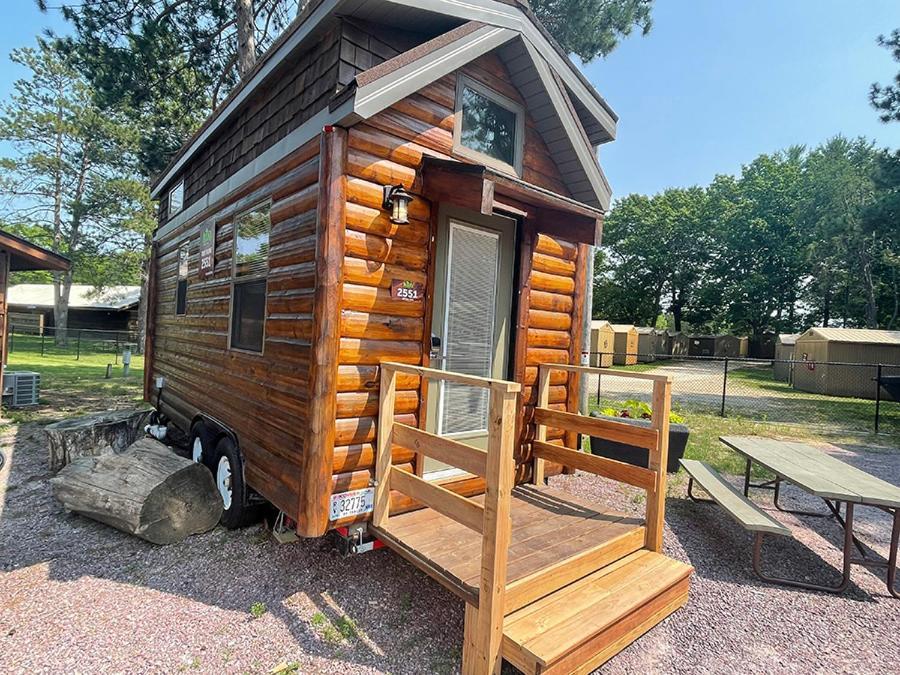Natura Treescape Resort 威斯康星戴尔 外观 照片