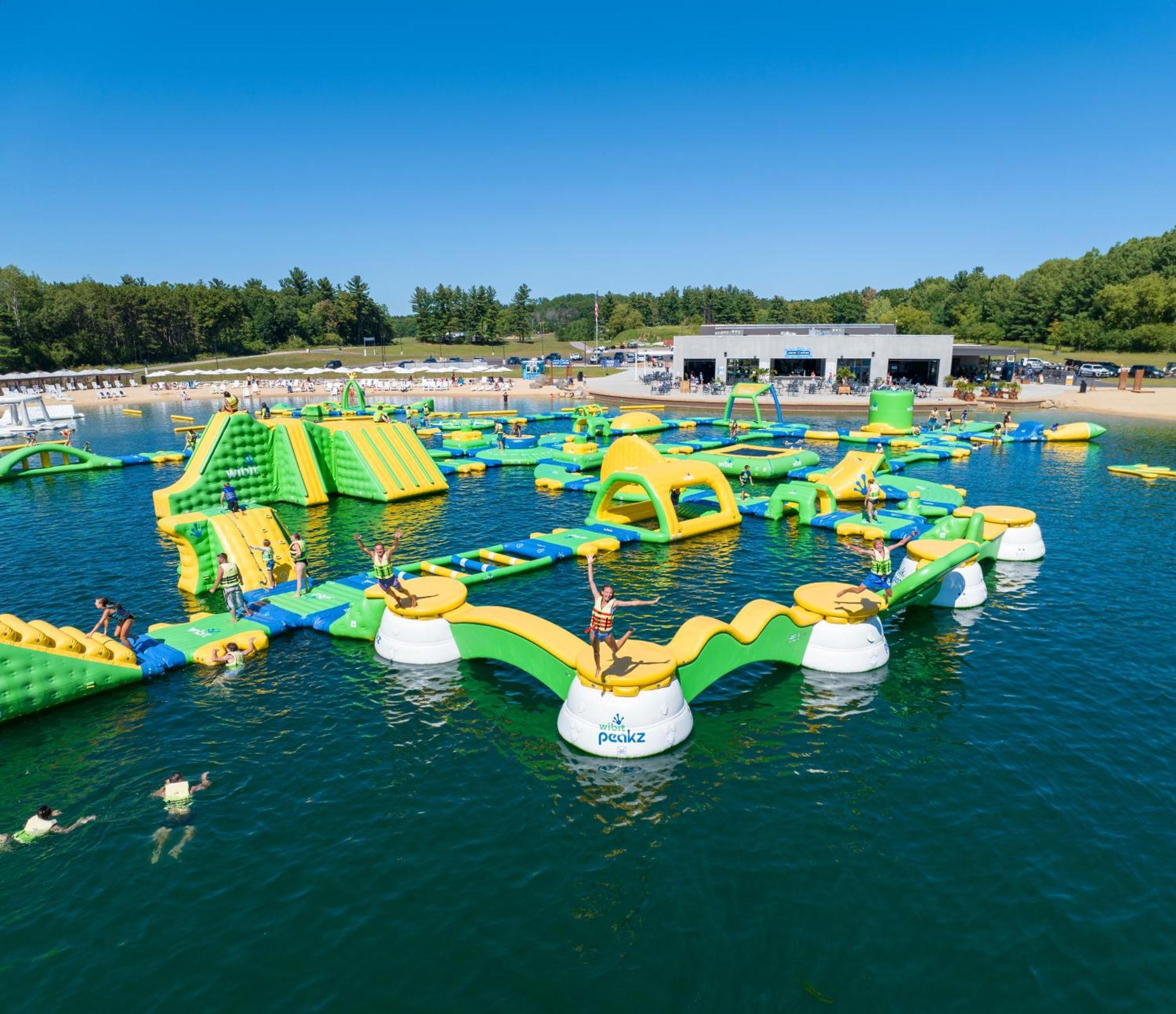 Natura Treescape Resort 威斯康星戴尔 外观 照片