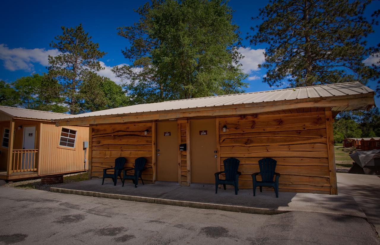 Natura Treescape Resort 威斯康星戴尔 外观 照片